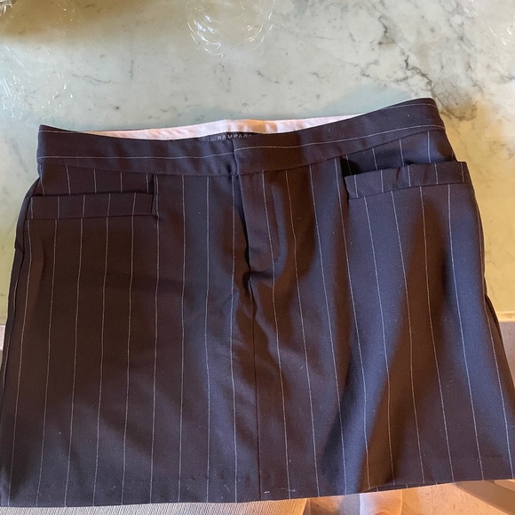 Short “work” skirt by Rampage - Picture 1 of 3